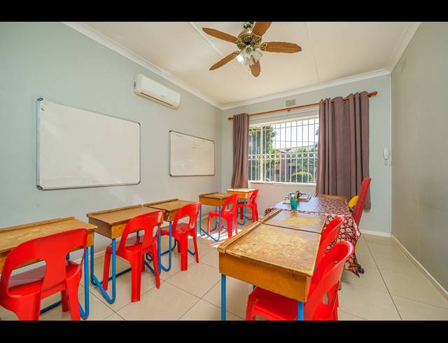 4 BEDROOM FREEHOLD FOR SALE IN RISIDALE